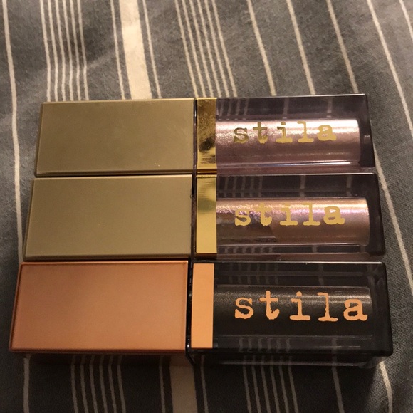 Stilla eyeshadows. - Picture 1 of 3
